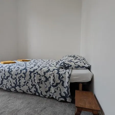 וילה Maison Spacieuse, 16 Personnes, Jardin