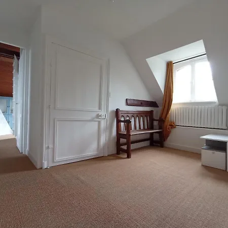 Maison Spacieuse, 16 Personnes, Jardin Les Aires